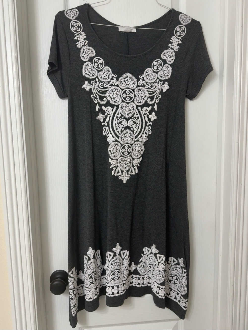 Exist gray and white scoop neck short sleeve western Boho tunic dress size S